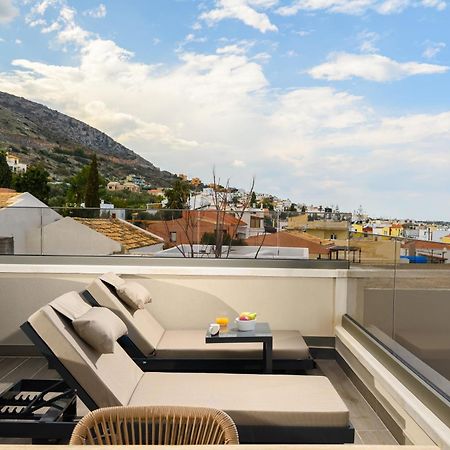 Villa Nicole - Private Pool & Rooftop Jacuzzi 헐소니소스 외부 사진