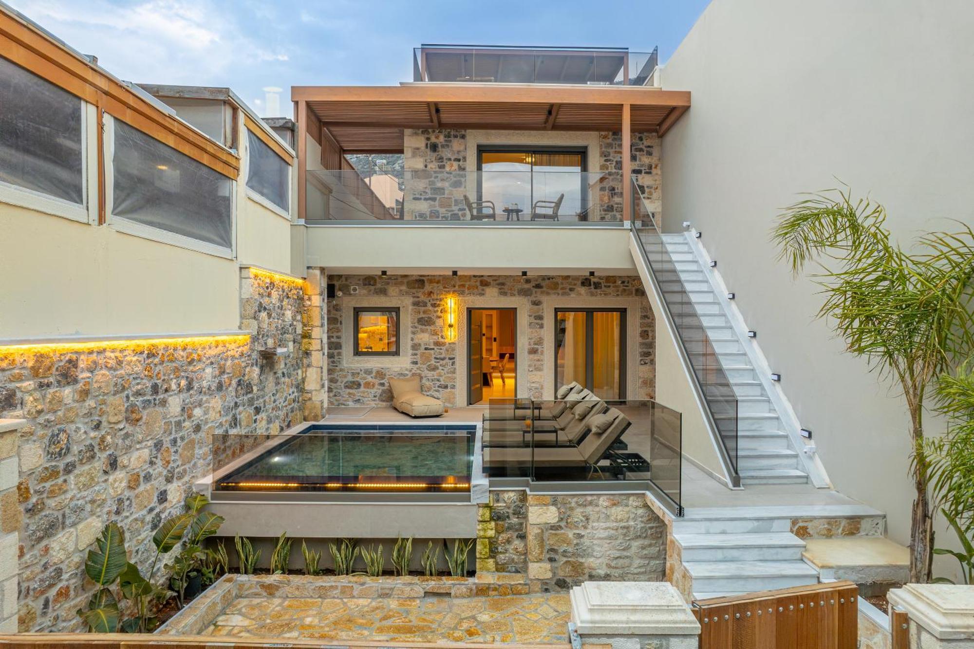 Villa Nicole - Private Pool & Rooftop Jacuzzi 헐소니소스 외부 사진